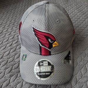 New Era ARIZONA CARDINALS 39Thirty 2024 Sidelines Snapback Hat Cap Gray OSFM